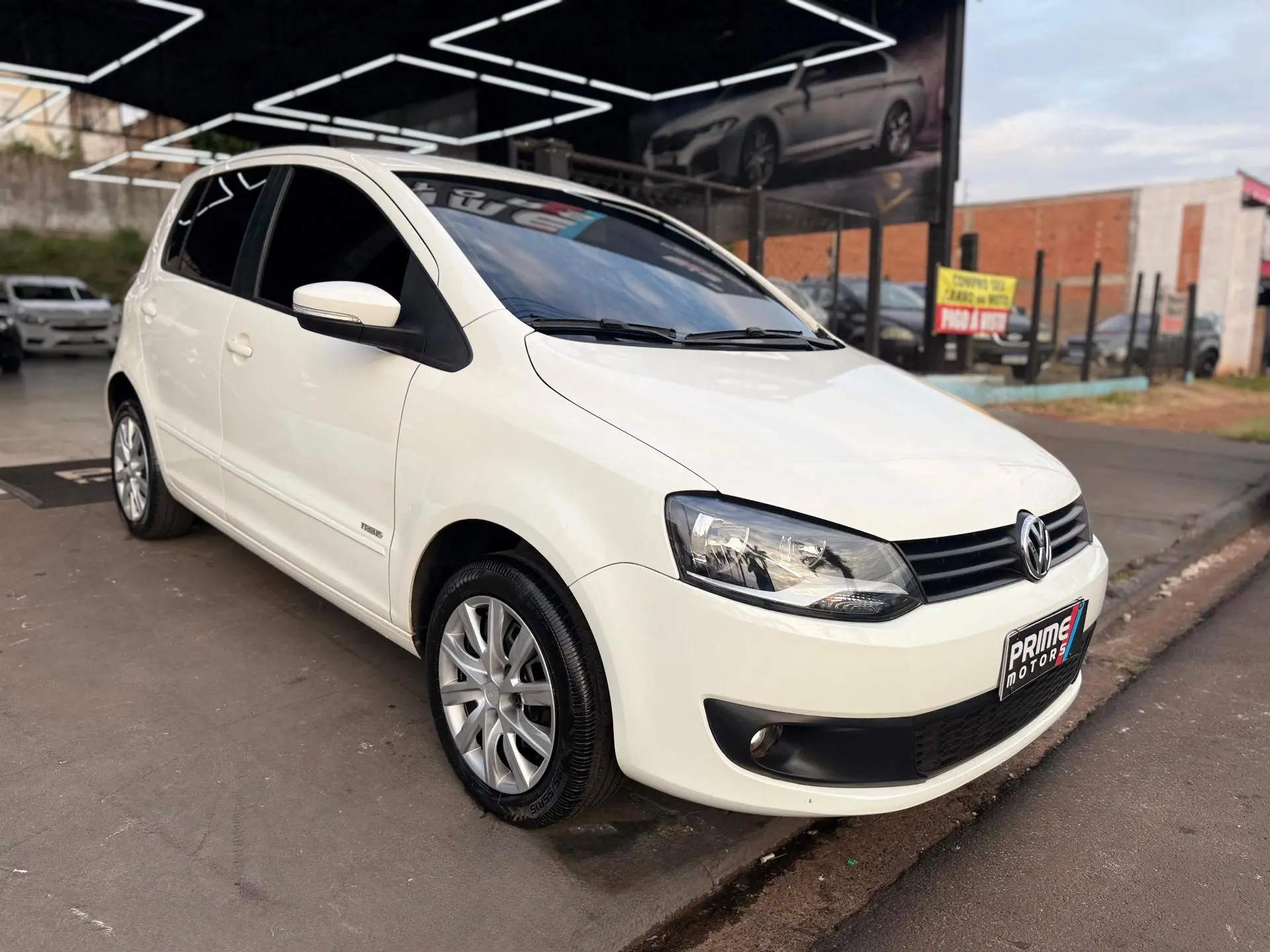 VOLKSWAGEN Fox - Foto