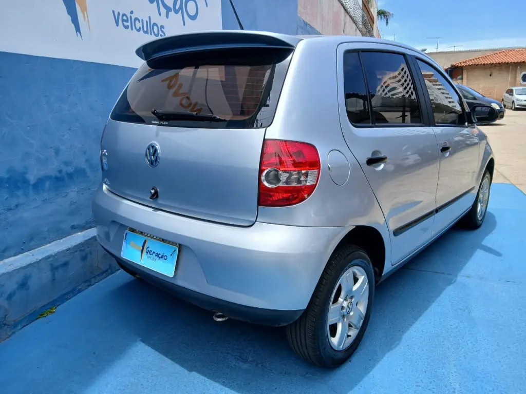 VOLKSWAGEN Fox - Foto