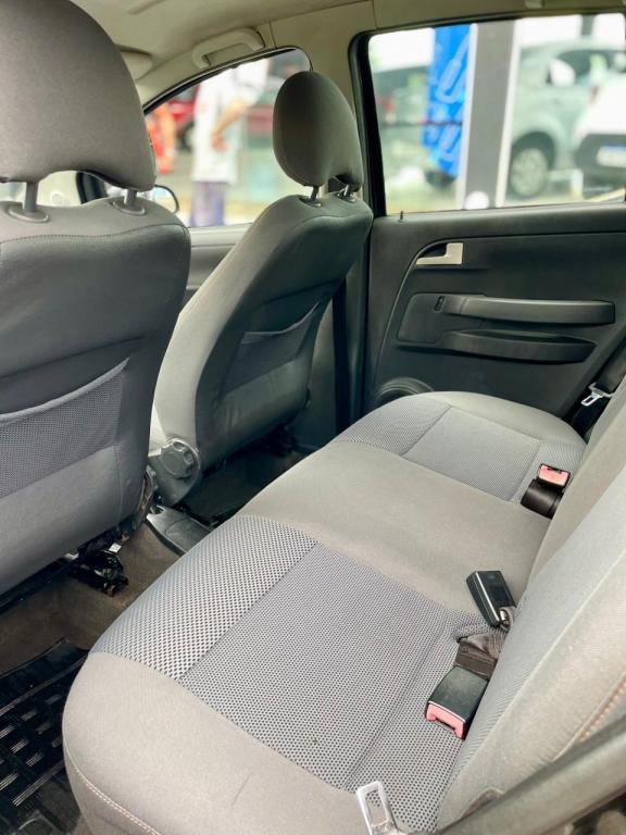 VOLKSWAGEN Fox - Foto