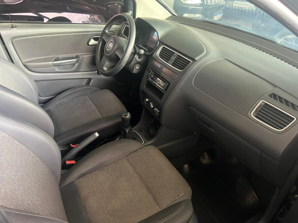 VOLKSWAGEN Fox - Foto