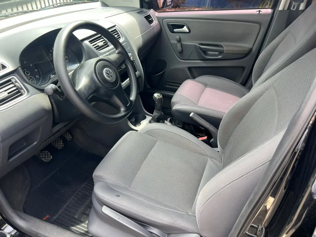 VOLKSWAGEN Fox - Foto