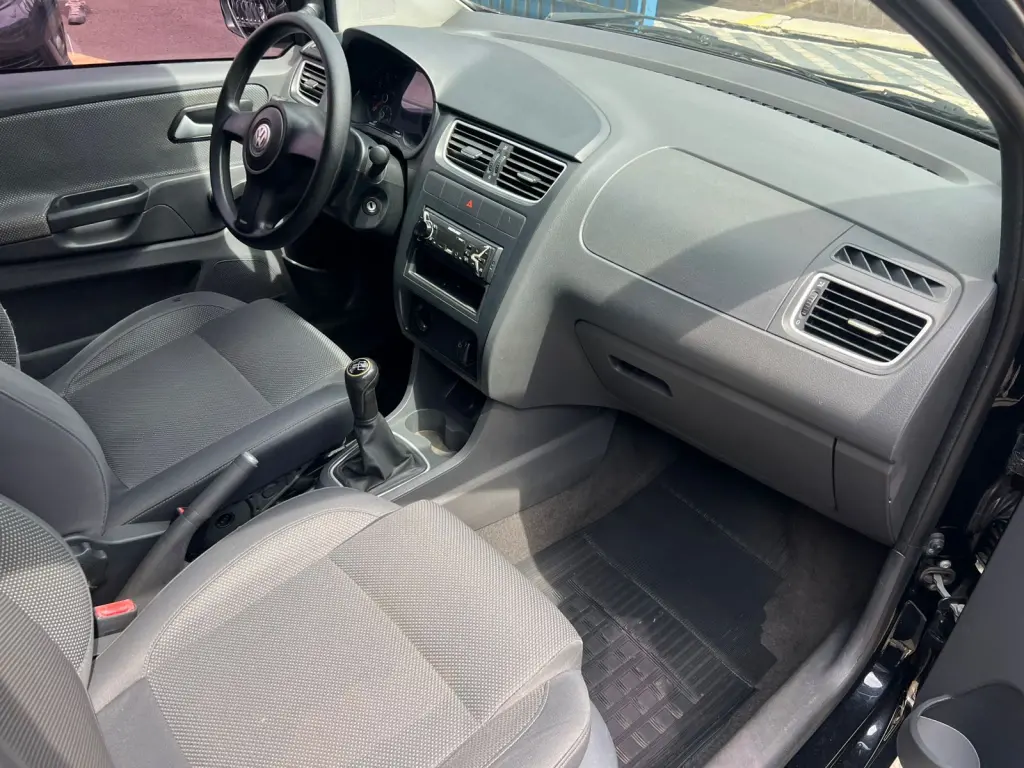 VOLKSWAGEN Fox - Foto