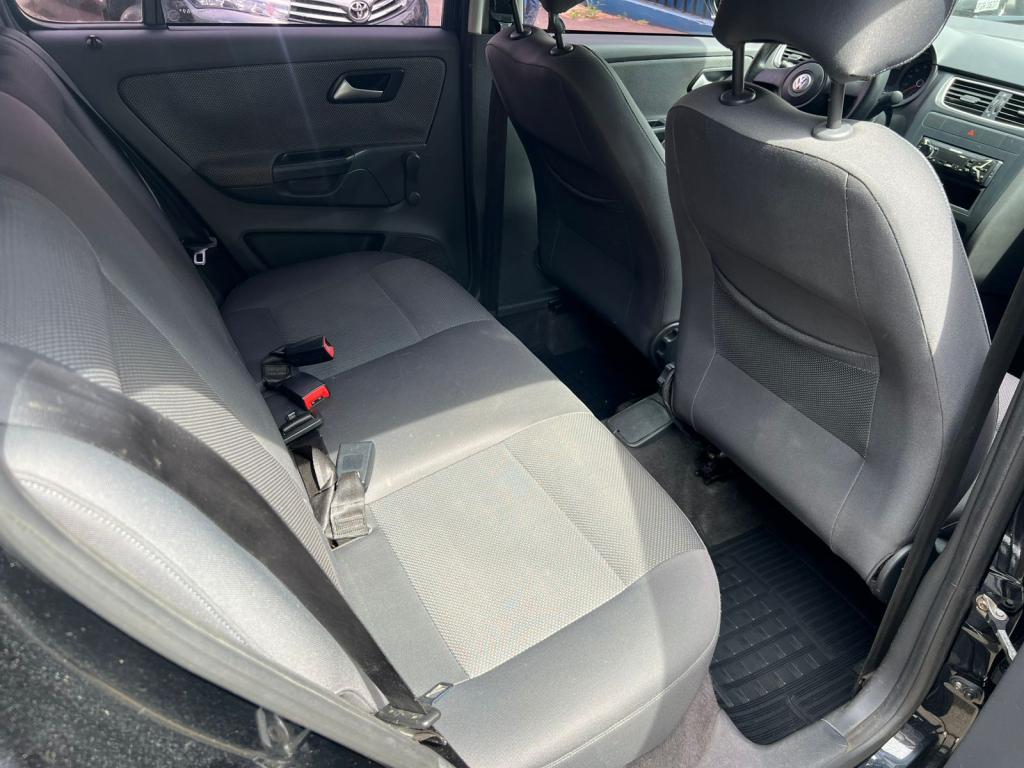 VOLKSWAGEN Fox - Foto