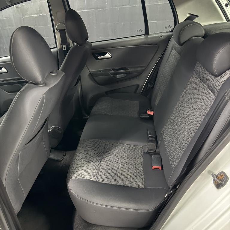 VOLKSWAGEN Fox - Foto