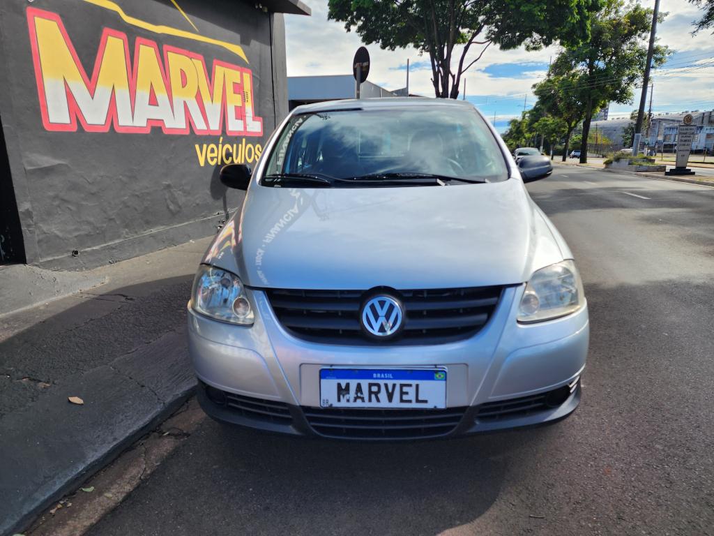 VOLKSWAGEN Fox - Foto