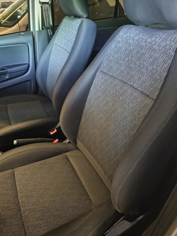 VOLKSWAGEN Fox - Foto