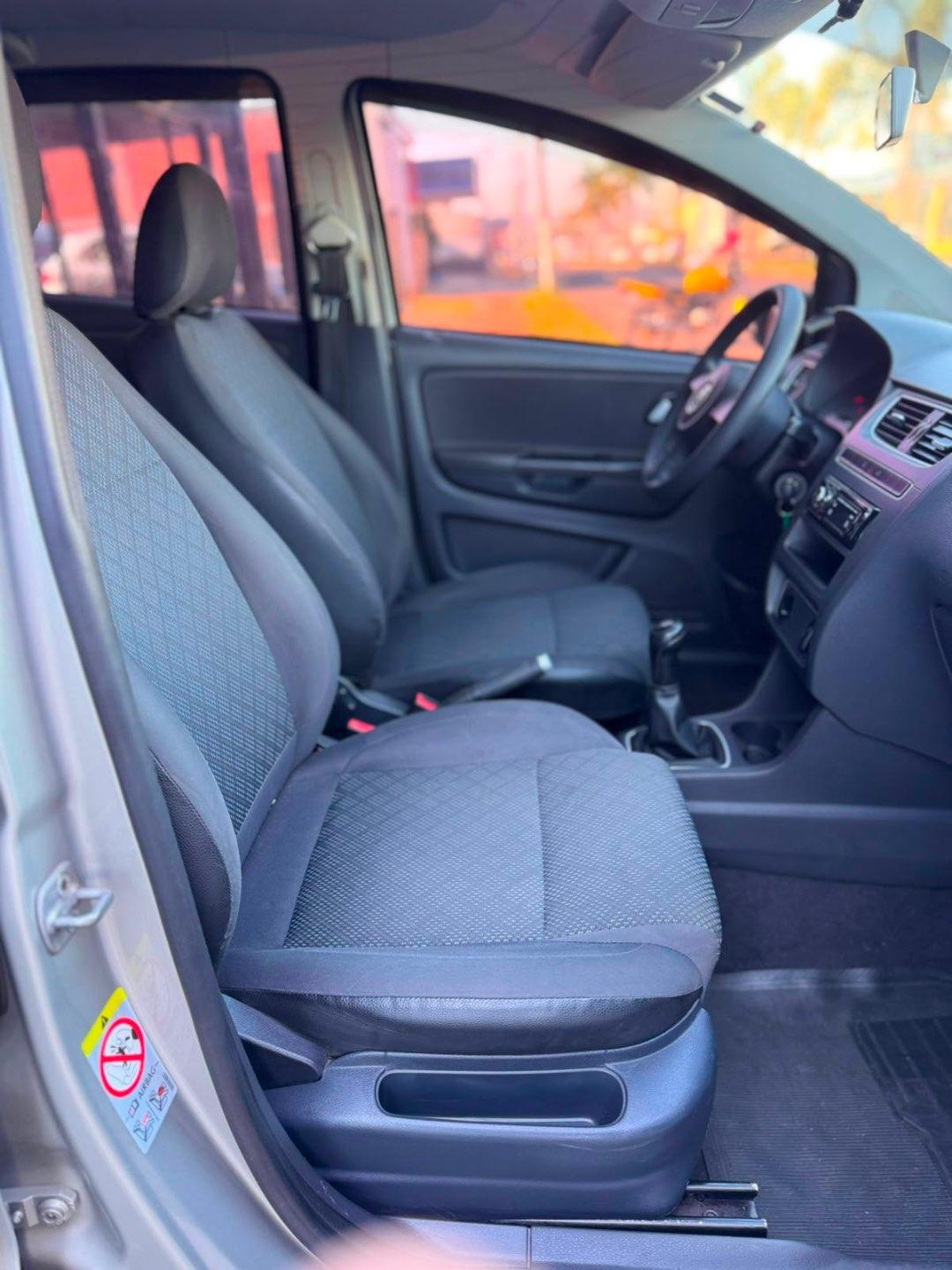VOLKSWAGEN Fox - Foto