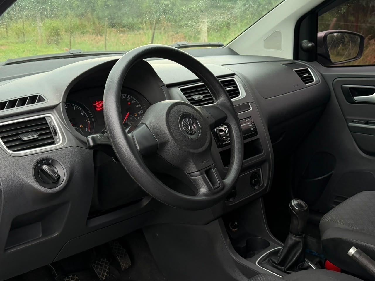 VOLKSWAGEN Fox - Foto