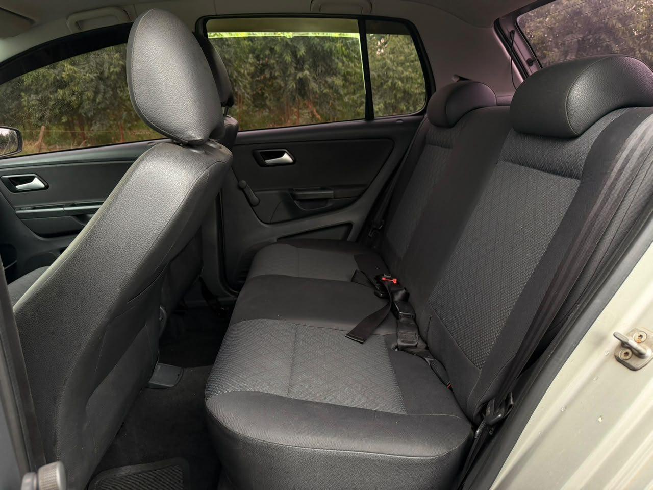 VOLKSWAGEN Fox - Foto