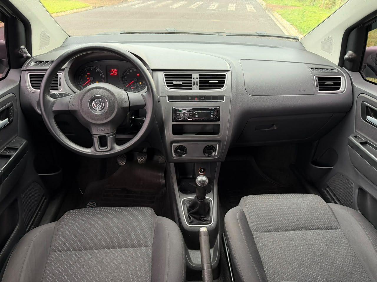 VOLKSWAGEN Fox - Foto