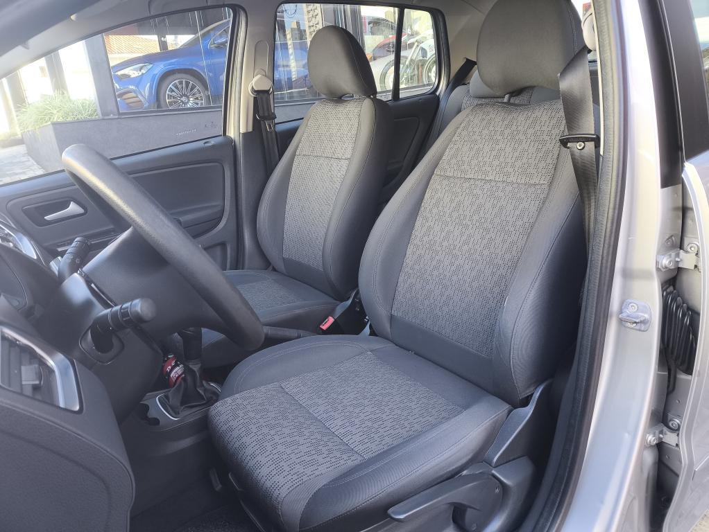 VOLKSWAGEN Fox - Foto