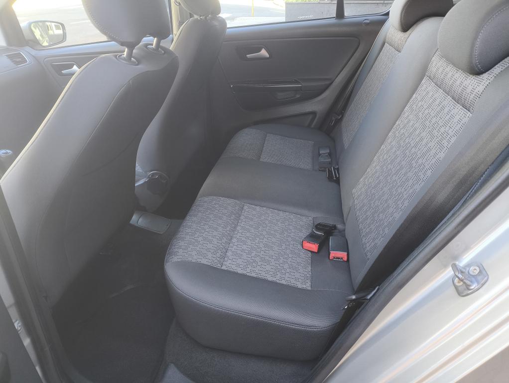 VOLKSWAGEN Fox - Foto