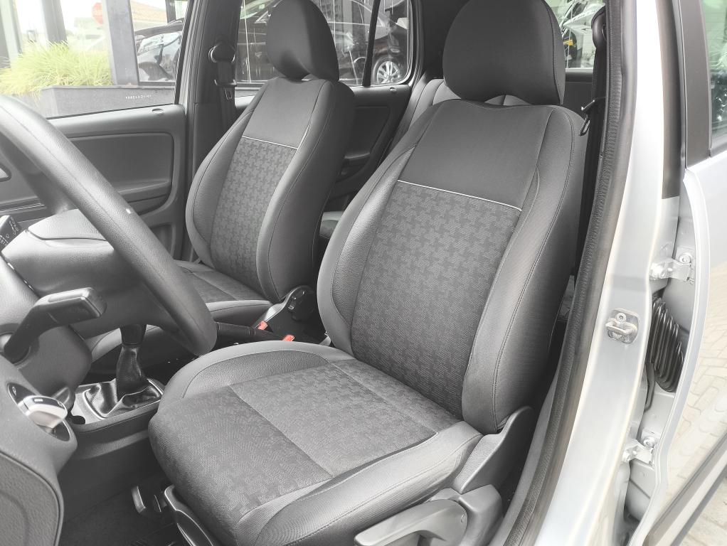 VOLKSWAGEN Fox - Foto