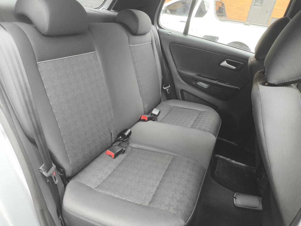 VOLKSWAGEN Fox - Foto