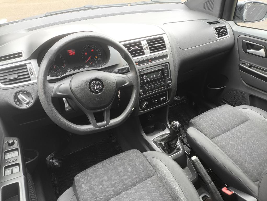 VOLKSWAGEN Fox - Foto