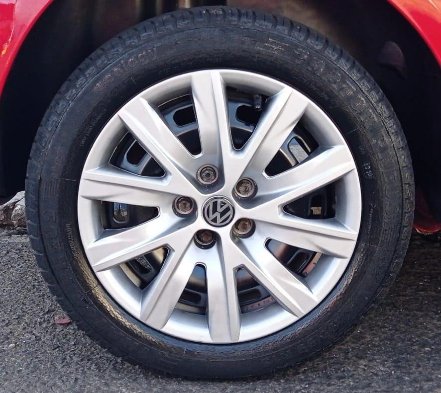 VOLKSWAGEN Fox - Foto