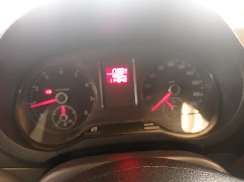 VOLKSWAGEN Fox - Foto