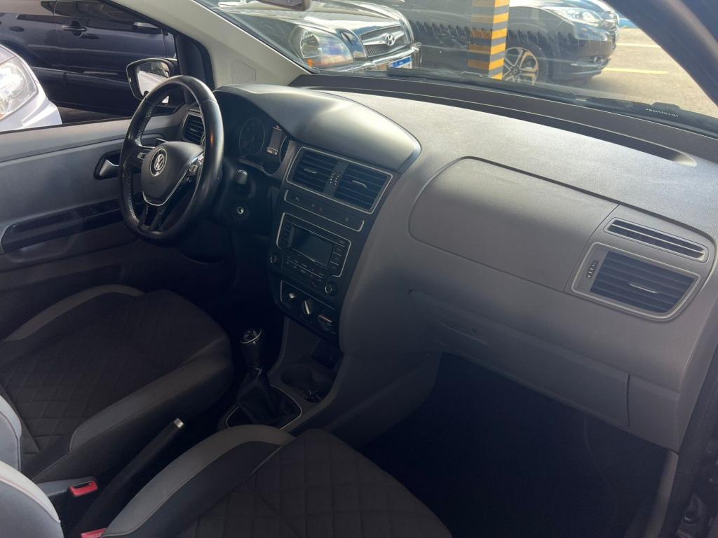 VOLKSWAGEN Fox - Foto