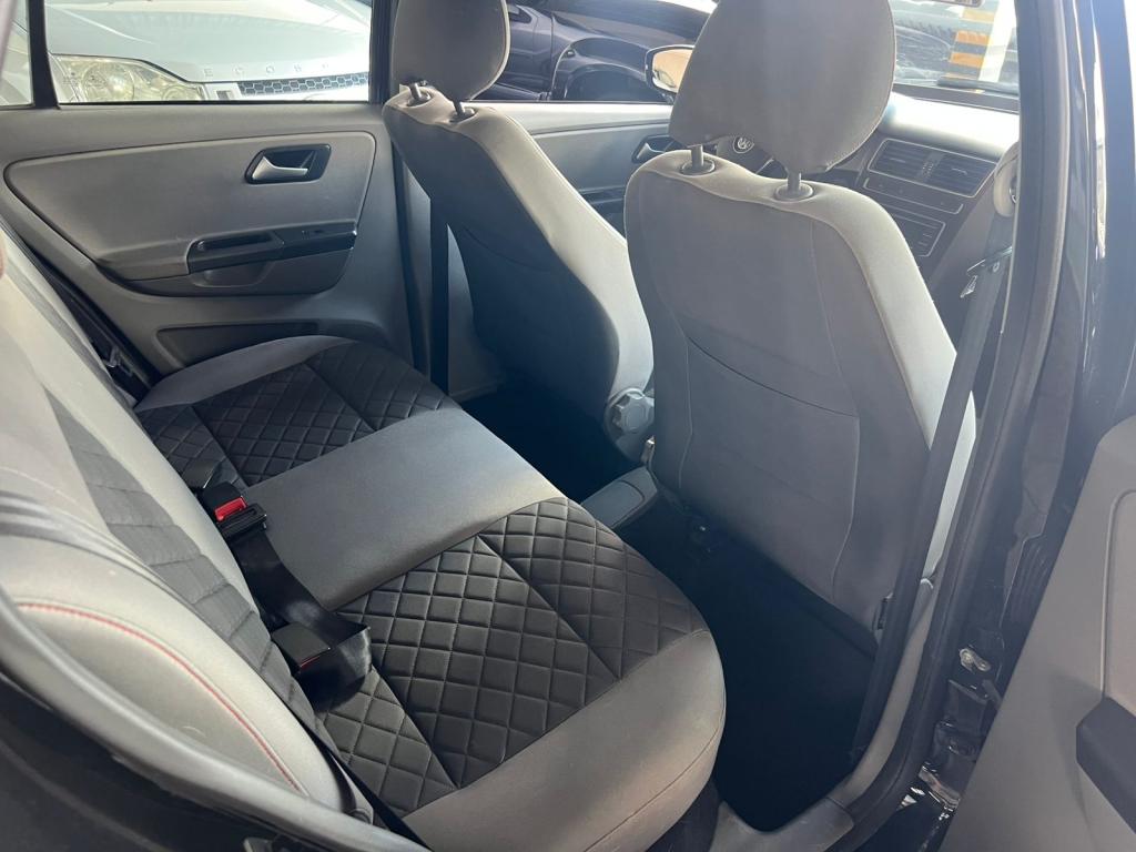 VOLKSWAGEN Fox - Foto