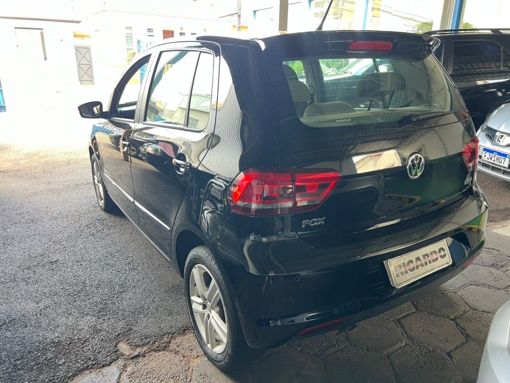 VOLKSWAGEN Fox - Foto