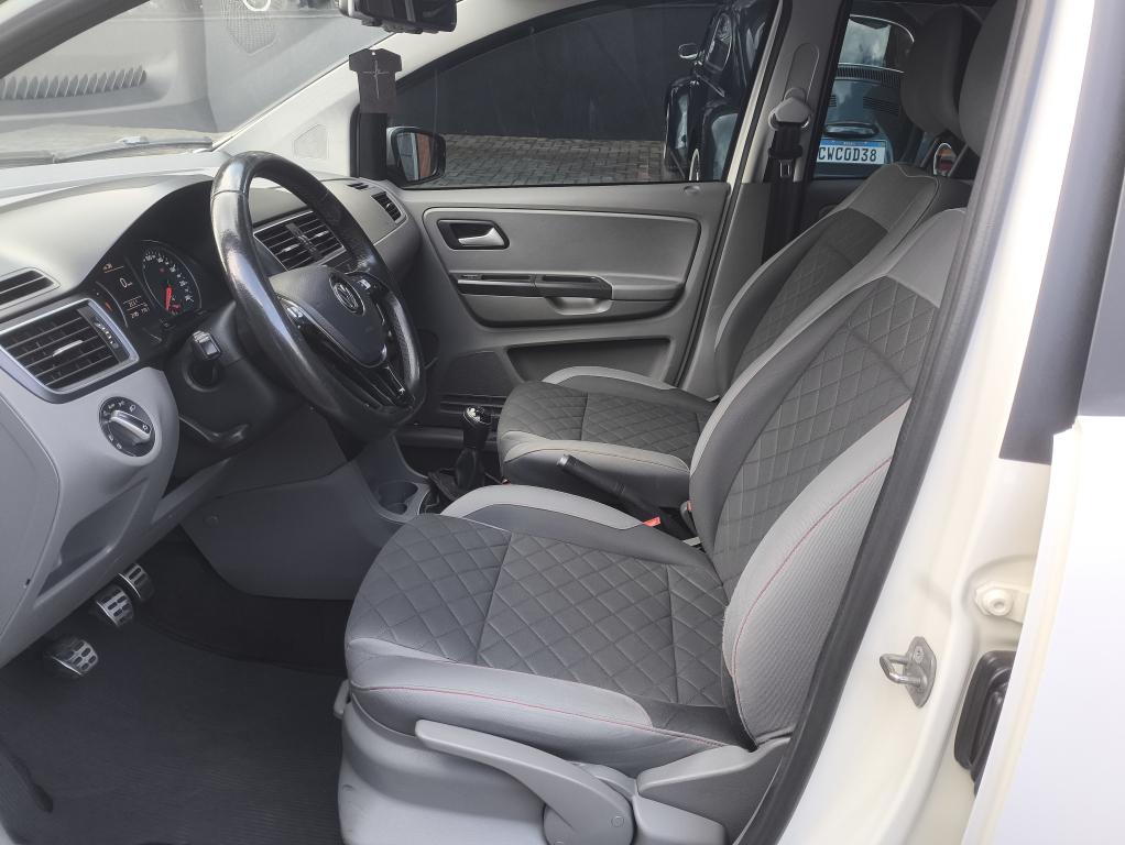 VOLKSWAGEN Fox - Foto