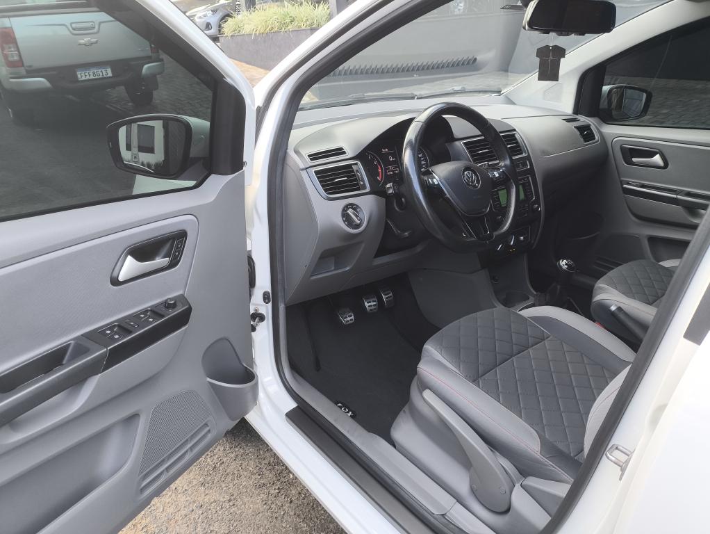 VOLKSWAGEN Fox - Foto