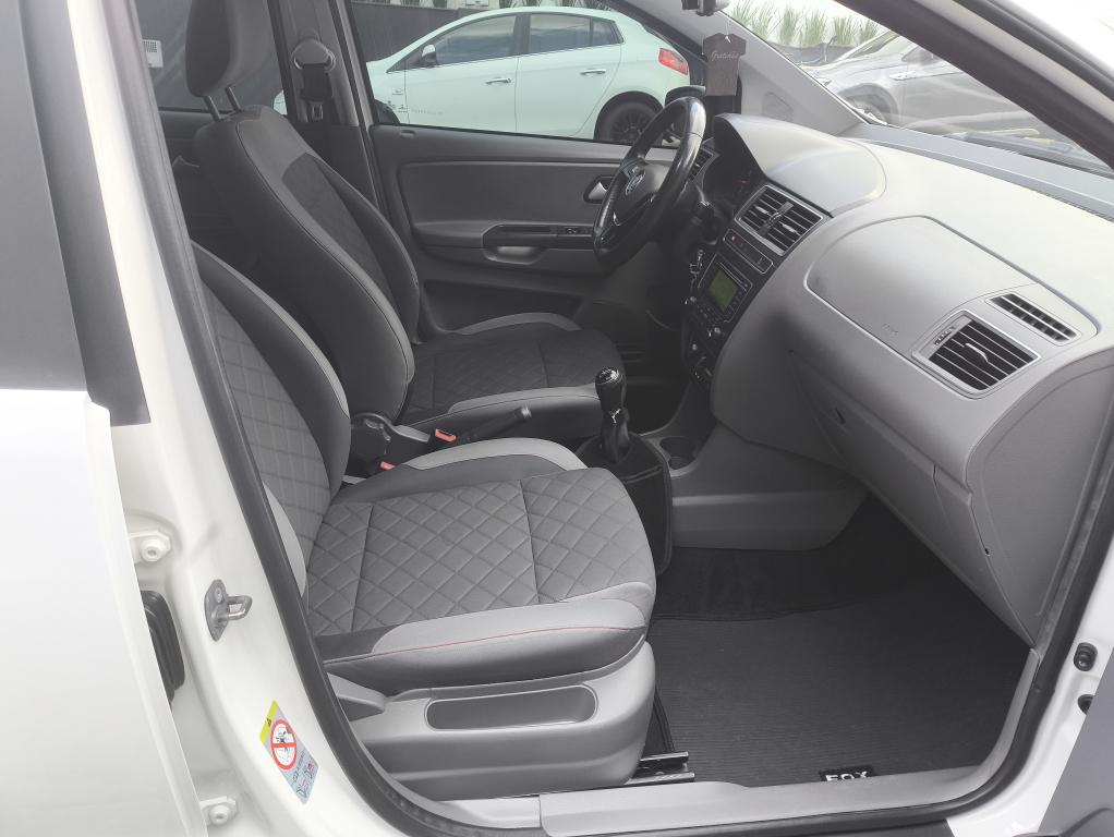 VOLKSWAGEN Fox - Foto