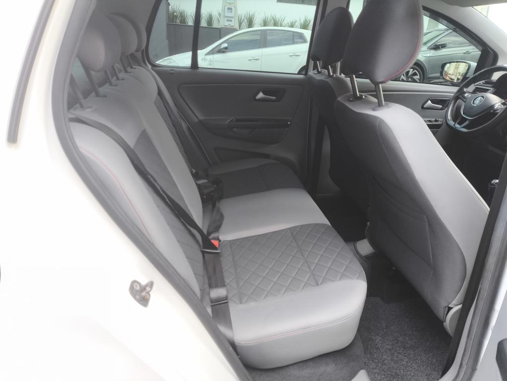 VOLKSWAGEN Fox - Foto