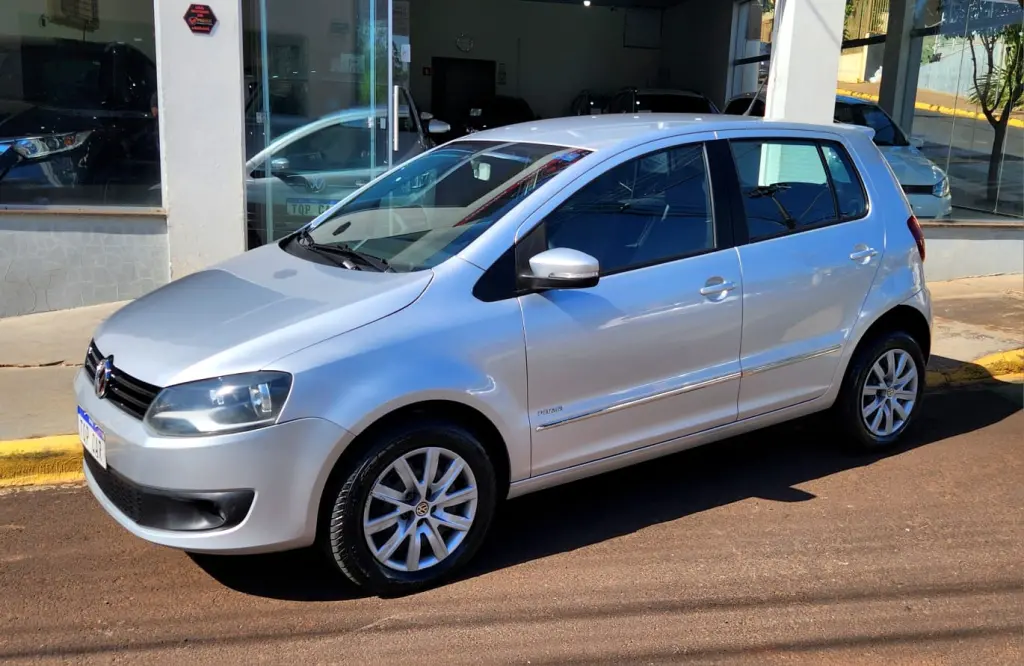 VOLKSWAGEN Fox - Foto