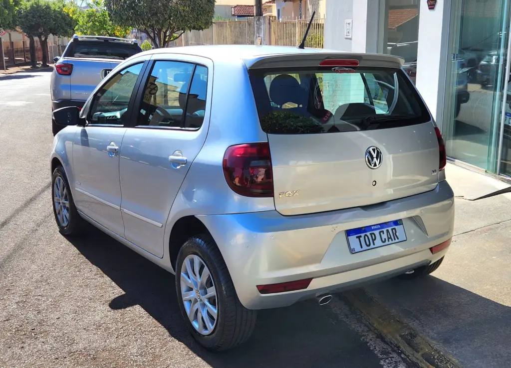 VOLKSWAGEN Fox - Foto