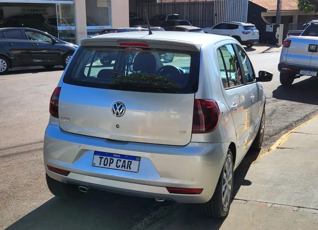VOLKSWAGEN Fox - Foto