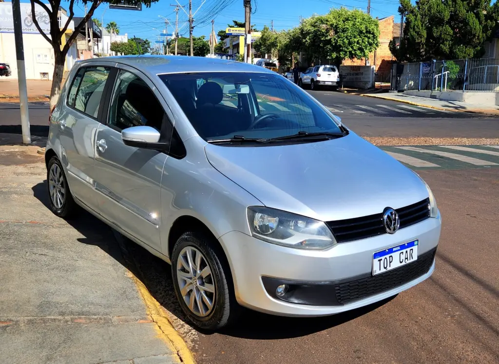 VOLKSWAGEN Fox - Foto