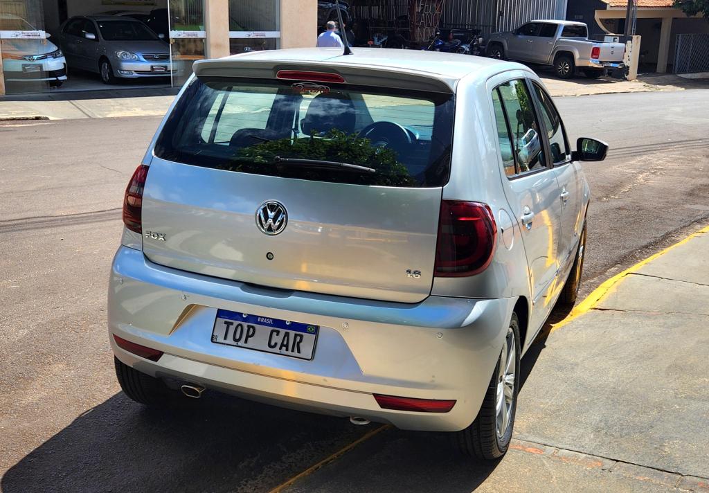 VOLKSWAGEN Fox - Foto