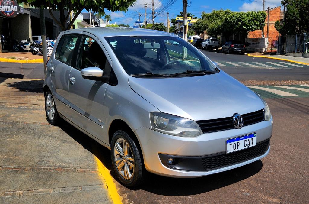 VOLKSWAGEN Fox - Foto