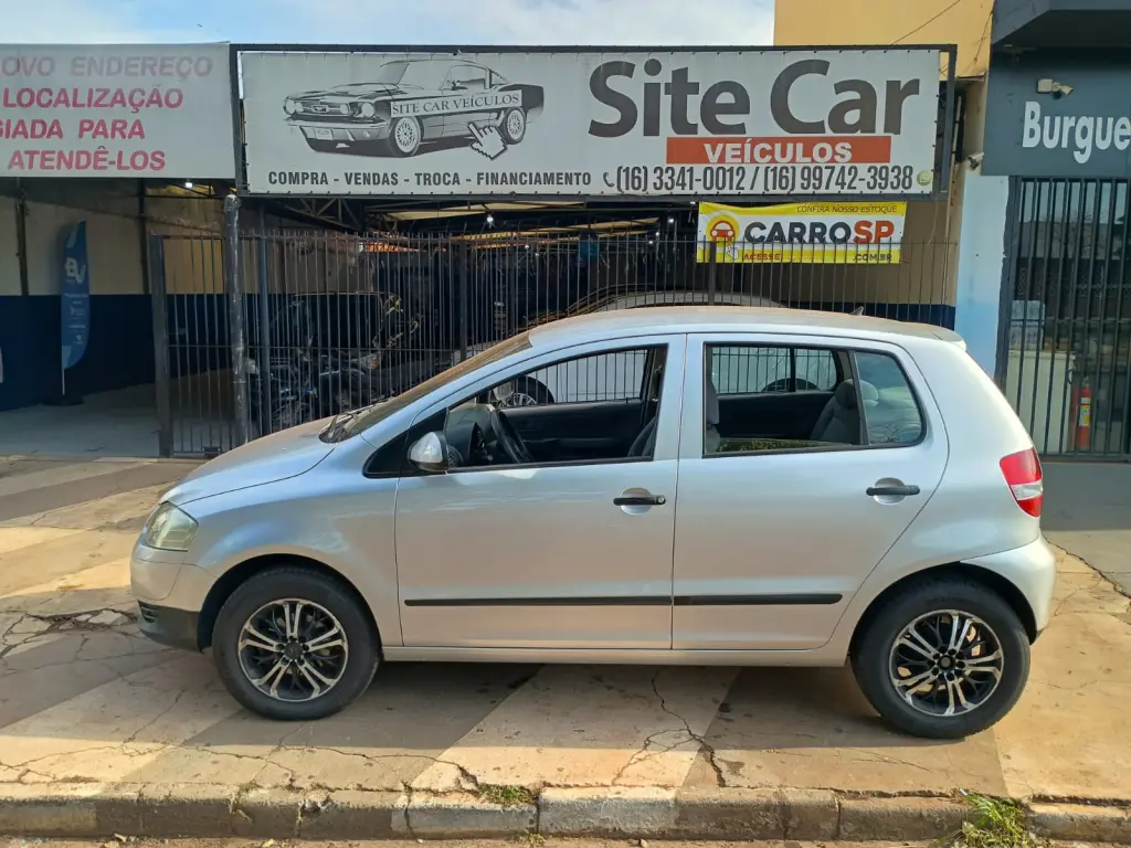 VOLKSWAGEN Fox - Foto