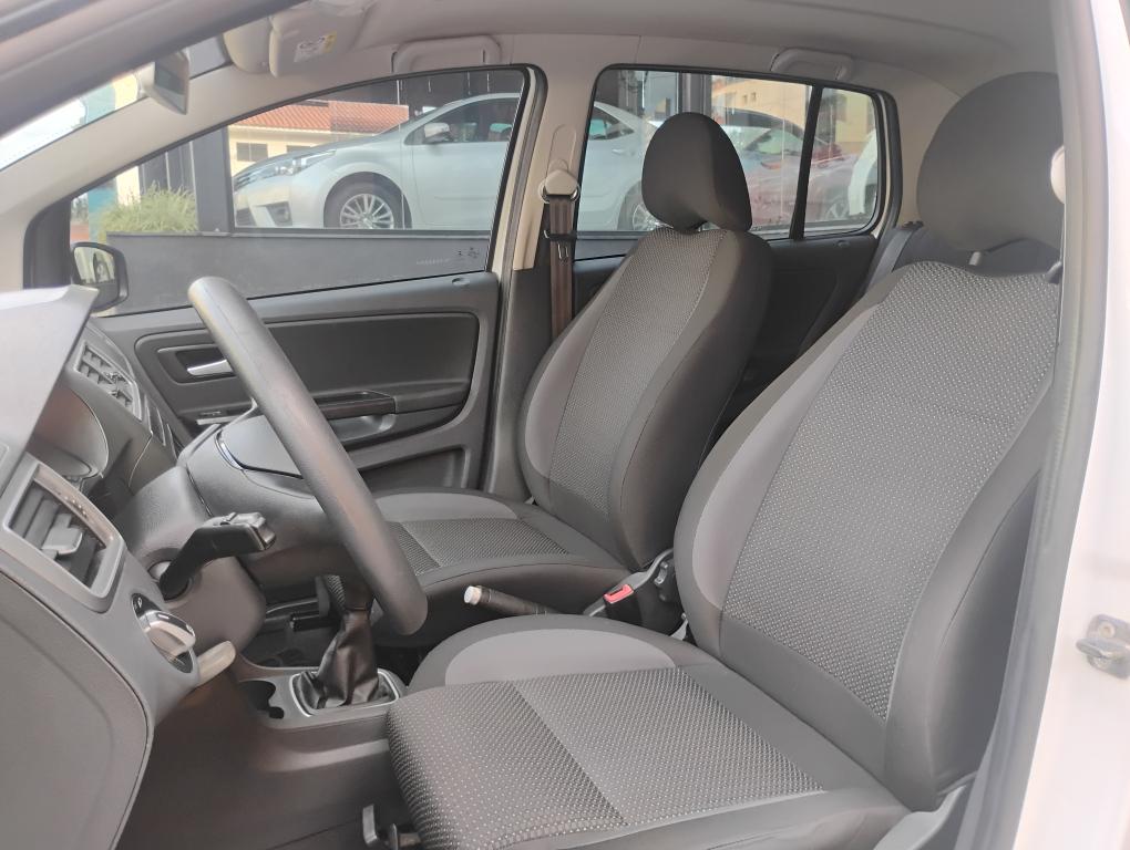 VOLKSWAGEN Fox - Foto