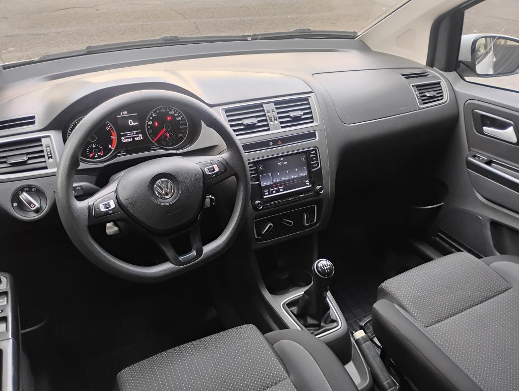 VOLKSWAGEN Fox - Foto