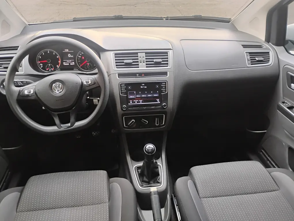 VOLKSWAGEN Fox - Foto