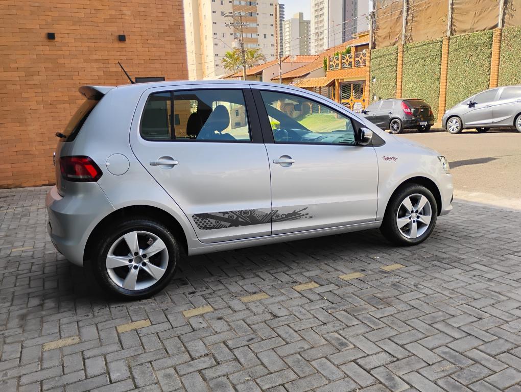 VOLKSWAGEN Fox - Foto