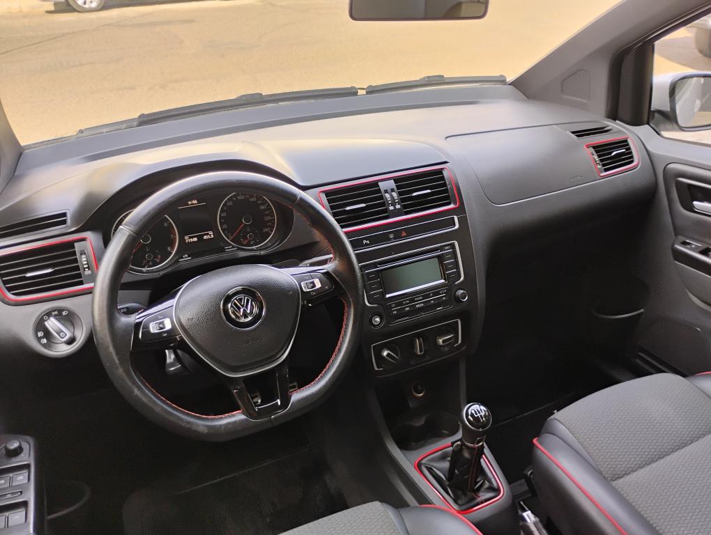 VOLKSWAGEN Fox - Foto