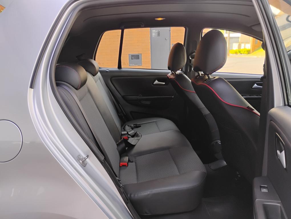 VOLKSWAGEN Fox - Foto