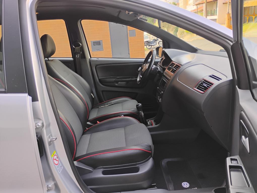 VOLKSWAGEN Fox - Foto