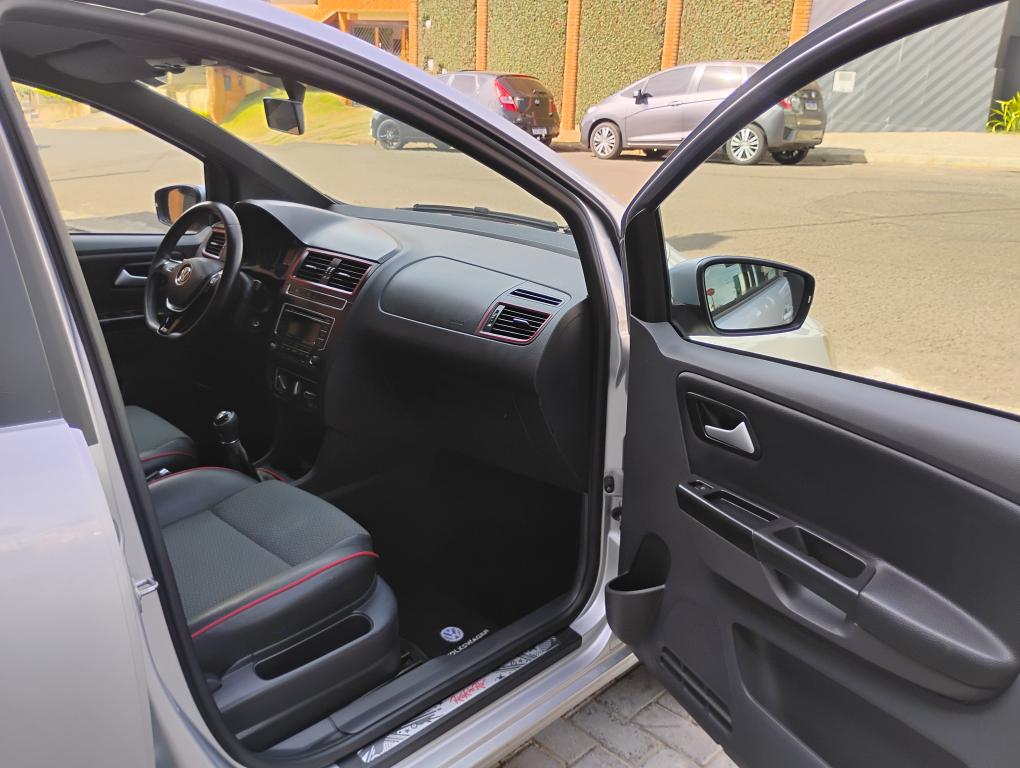 VOLKSWAGEN Fox - Foto