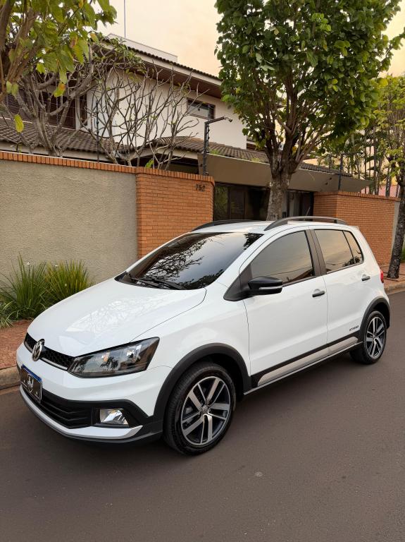 VOLKSWAGEN Fox - Foto