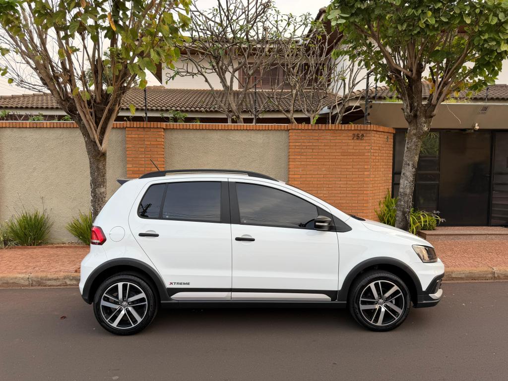 VOLKSWAGEN Fox - Foto