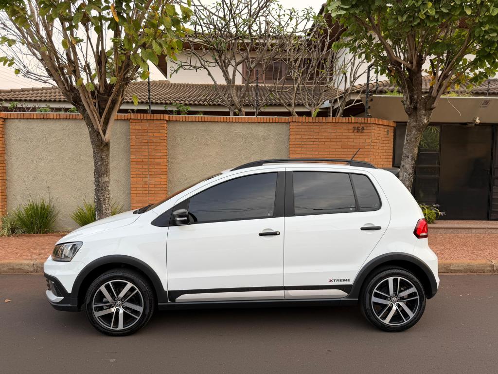 VOLKSWAGEN Fox - Foto