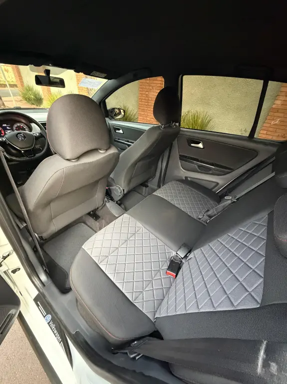 VOLKSWAGEN Fox - Foto