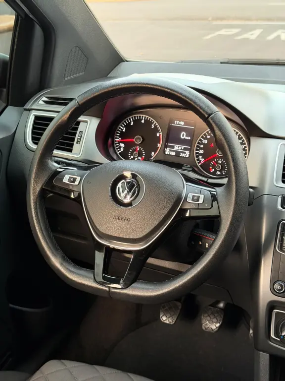 VOLKSWAGEN Fox - Foto