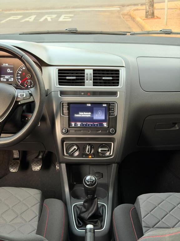 VOLKSWAGEN Fox - Foto