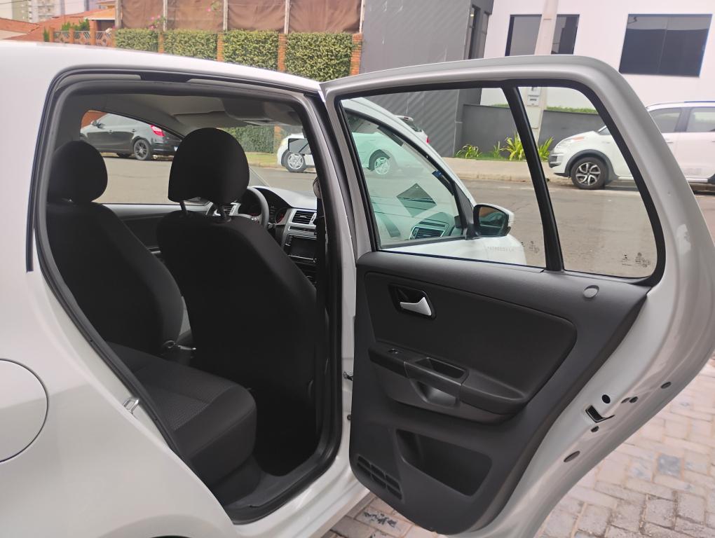 VOLKSWAGEN Fox - Foto